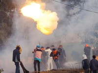 Potret Chaos Demo Petani India, Aparat Tembak Gas Air Mata