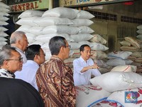 Ombudsman Ungkap 3 Biang Keladi Kisruh Beras, Harga Terus Meroket