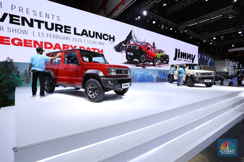 Pameran Indonesia International Motor Show (IIMS) 2024 digelar di JIExpo Kemayoran, Jakarta Pusat, pada 15-25 Februari. (CNBC Indonesia/Tri Susilo)