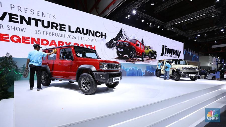 Pameran Indonesia International Motor Show (IIMS) 2024 digelar di JIExpo Kemayoran, Jakarta Pusat, pada 15-25 Februari. (CNBC Indonesia/Tri Susilo)