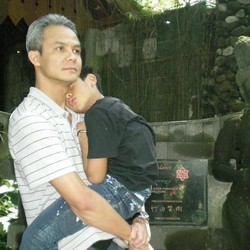 Alam Ganjar Tulis Pesan Penuh Haru, Puji Perjuangan Ayah