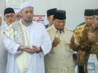 Prabowo Usai 'Nyekar' ke Makam Habib Ali Kwitang: Saya Sering ke Sini