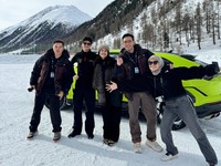 Keseruan Berkendara Lamborghini di Musim Dingin di Italia