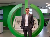 Jadi Percontohan Industri, Begini Road Map NZE Schneider Electric