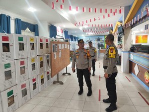 AKBP Henky Pantau Gudang Logistik PPK, Minta Personel Kawal hingga Pleno