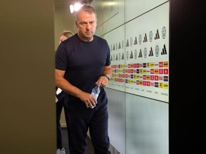 Dear Barca, Bayern Juga Mau Hansi Flick