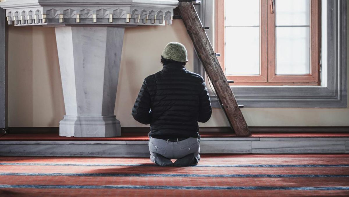 Bacaan Sholawat Adrikni dan Keutamaan Mengamalkannya bagi Muslim