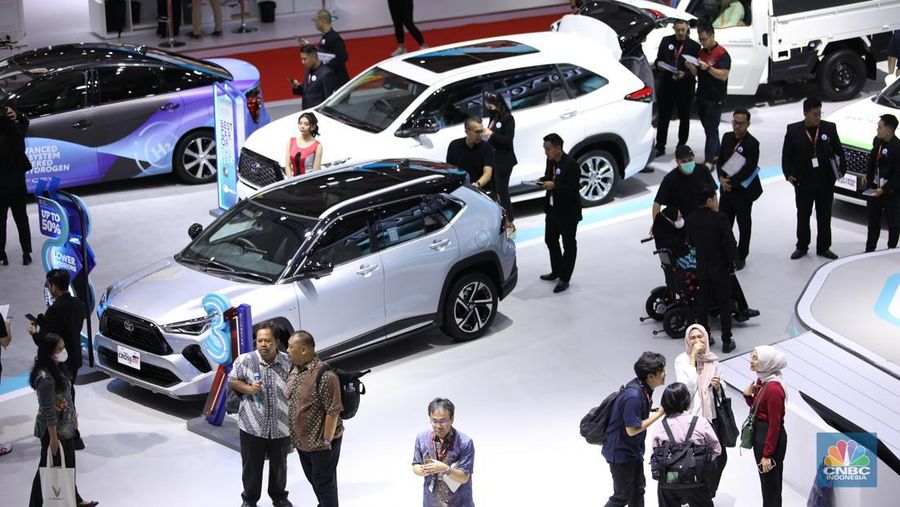 Pameran Indonesia International Motor Show (IIMS) 2024 digelar di JIExpo Kemayoran, Jakarta Pusat, pada 15-25 Februari. (²©²ÊÍøÕ¾/Tri Susilo)
