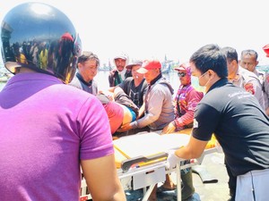 Nelayan Tewas Terjatuh di Dermaga Pengambengan Jembrana