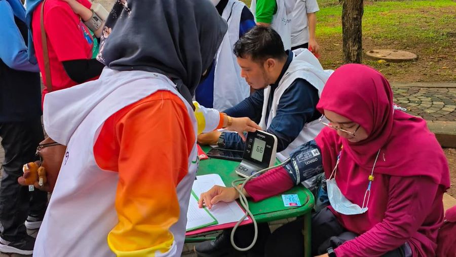Biro Dikmental bersinergi dengan Dinas Kesehatan Provinsi DKI Jakarta melalui Pusat Pelayanan Kesehatan Pegawai (PPKP) melakukan pengukuran kebugaran kep ada Calon Petugas Haji Daerah (PHD) Provinsi DKI Jakarta.