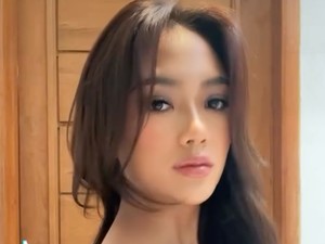 Gaya Seksi Marion Jola Pakai Baju Backless, Pamer 3 Tato di Punggung