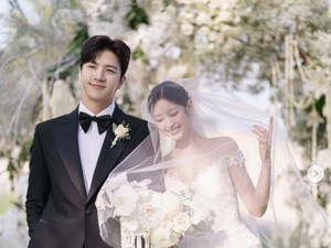 Thunder dan Mimi Bagikan Foto Pernikahan yang Diambil di Bali