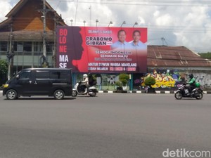 Baliho Matur Suwun Sudah Pilih Prabowo-Gibran Mejeng di Magelang