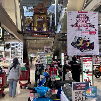 Transmart Full Day Sale Hadir Sabtu-Minggu, Diskon Hingga 50%+20%