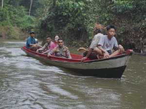 Gema Pemilu Damai Sang Jenderal hingga Suku Pedalaman