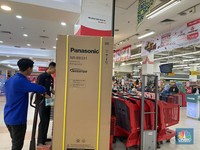 Pengunjung Ini Happy Tebus Kulkas di Transmart Didiskon Rp 2,6 Juta