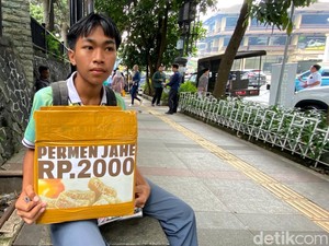 Asa Adi Penjual Permen Jahe yang Ingin Berkuliah Jurusan Pariwisata
