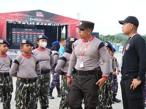 Aiptu Mahsin Didik Anak di Dompu yang Kecanduan Gadget Lewat Polisi Cilik