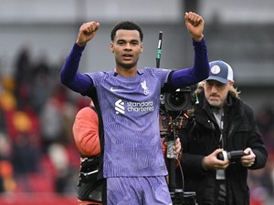 Malam Ini Liverpool Kejar Trofi Pertama untuk Perpisahan Klopp!