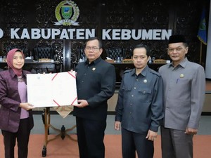 DPRD Kebumen Sahkan Perda Stunting dan Pendidikan Pesantren