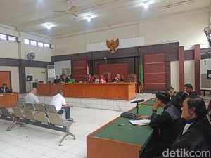 Mantan Kadis PUPR Muba yang Suap AKBP Dalizon Divonis 1,6 Tahun Penjara