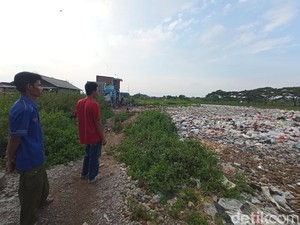 Reaksi Pemkot soal Reklamasi Empang dengan Sampah di Pesisir Cirebon