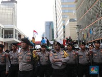 Ada Aksi Demo, Polisi Terjunkan 1978 Personel di KPU dan Bawaslu