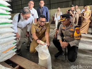 Pj Wali Kota Cek Beras Jelang Ramadhan Bareng Forkopimda Mojokerto
