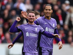 Van Dijk: Liverpool Harus Tenang, Jangan Panik