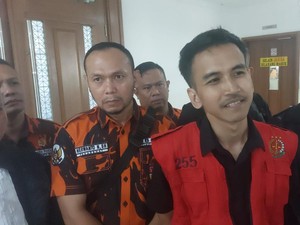 Pengacara Heran Kasus Adam Deni Fitnah Sahroni Baru Mulai Diadili