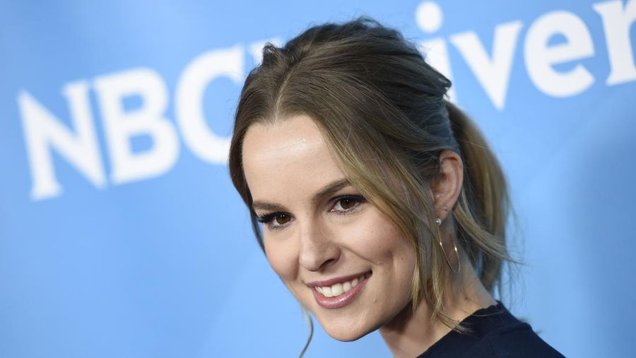 Aktris sekaligus penyanyi Bridget Mendler. (Photo by Chris Pizzello/Invision/AP/File Foto)