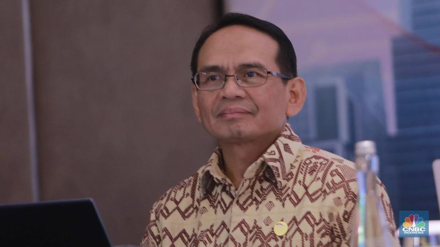 Dewan komisioner Otoritas Jasa Keuangan (OJK), Agusman di acara Pertemuan Tahunan Industri Jasa Keuangan 2024 di Hotel St Regis, Jakarta, Selasa, (20/2/2024). (²©²ÊÍøÕ¾/Muhammad Sabki)