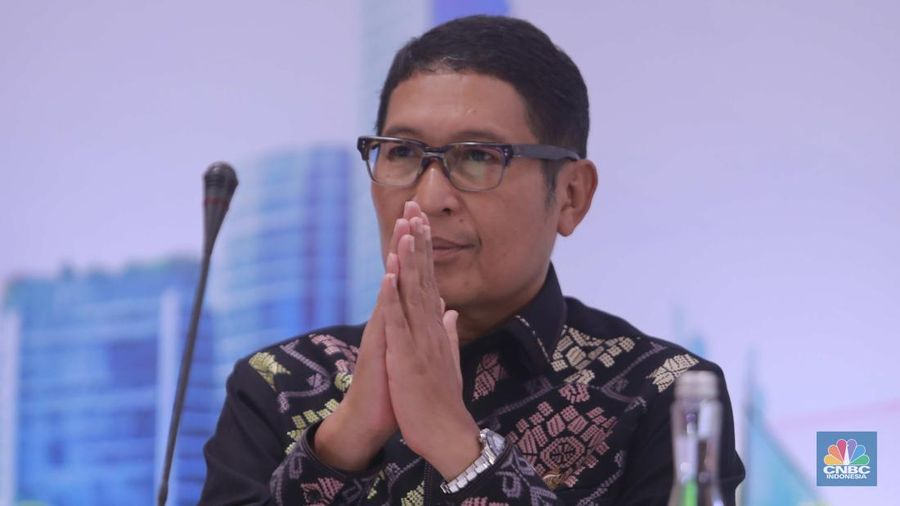 Kepala Eksekutif Pengawas Pasar Modal OJK Inarno Djajadi. (վ/Muhammad Sabki)