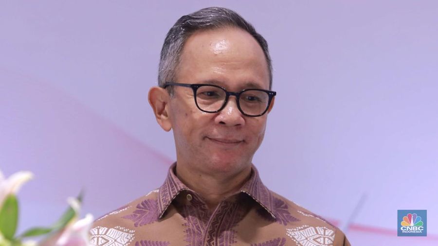 Ketua DK OJK Mahendra Siregar. (CNBC Indonesia/Muhammad Sabki)
