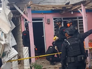 Kondisi Rumah Ketua KPPS di Pamekasan yang Dilempar Bahan Peledak oleh OTK
