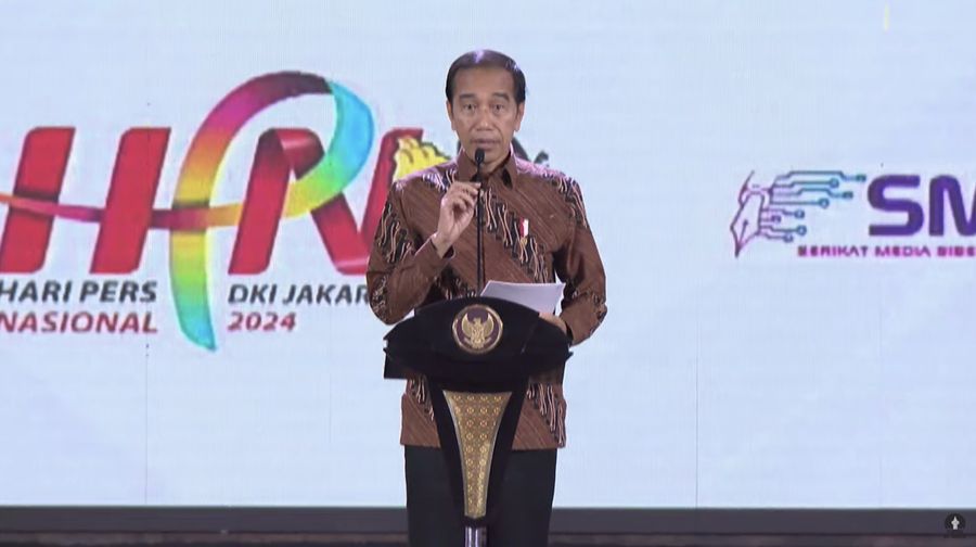 Presiden Joko Widodo dalam acara Puncak Peringatan Hari Pers Nasional 2024 di Ecovention Ancol, Jakarta pada Selasa (20/2/2024). (Tangkapan Layar Youtube Pemprov DKI Jakarta)