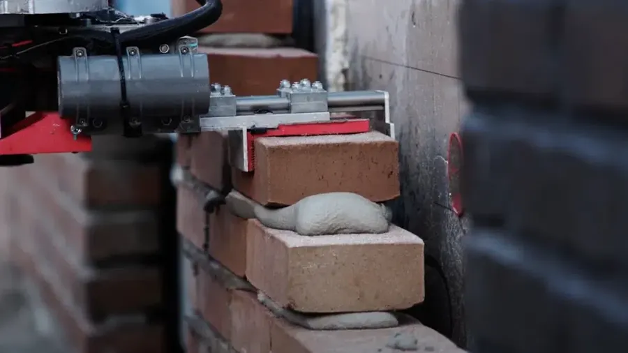 Robot penyusun batu bata buatan startup asal Belanda, Monumental.