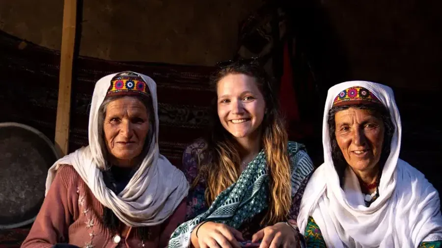 Warga yang tinggal di lembah terpencil Hunza, yang terletak jauh di utara Pakistan dapat hidup sampai usia 100 tahun. (Dok. CNBC Internasional/Samantha Shea)