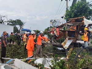 31 Warga Terluka Terdampak Puting Beliung di Sumedang-Bandung