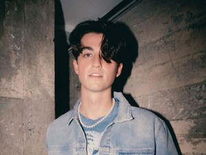 elijah woods Jadi Pembuka Konser Niall Horan di Jakarta