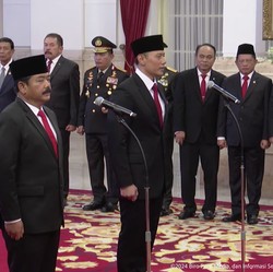 Sah! Jokowi Lantik Hadi Jadi Menko Polhukam & AHY Menteri ATR