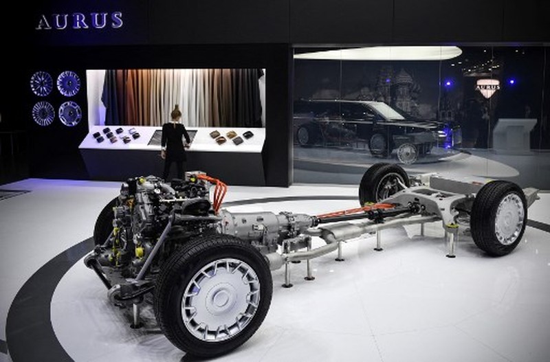Profil kendaraan Aurus Senat Limousine buatan Rusia. (Dok: Aurusmotors.com) Profil kendaraan Aurus Senat Limousine buatan Rusia. (Dok: Aurusmotors.com)