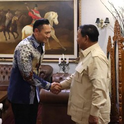 Bursa Calon Menteri Mulai Digodok: Prabowo Minta AHY Siapkan Nama!