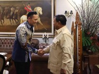 Bursa Calon Menteri Mulai Digodok: Prabowo Minta AHY Siapkan Nama!