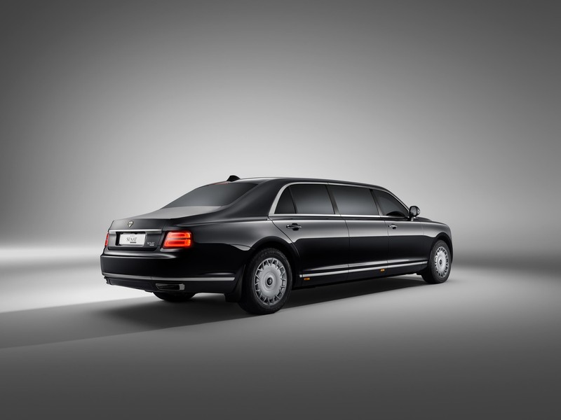 Profil kendaraan Aurus Senat Limousine buatan Rusia. (Dok: Aurusmotors.com)