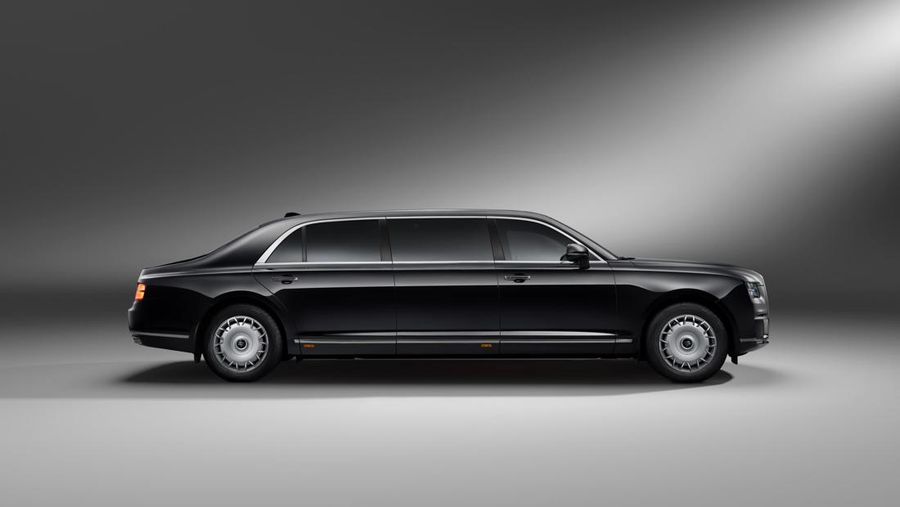 Profil kendaraan Aurus Senat Limousine buatan Rusia. (Dok: Aurusmotors.com)