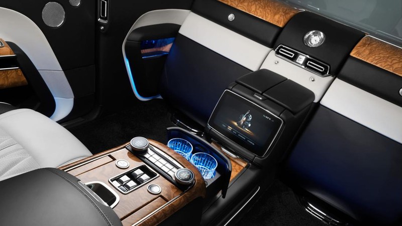 Profil kendaraan Aurus Senat Limousine buatan Rusia. (Dok: Aurusmotors.com)