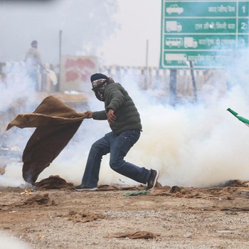 Potret Chaos di India, Petani Vs Polisi-Hujan Gas Air Mata
