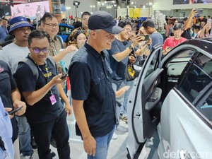 Kunjungi IIMS 2024, Ganjar: Mudah-mudahan Beri Optimisme pada Ekonomi