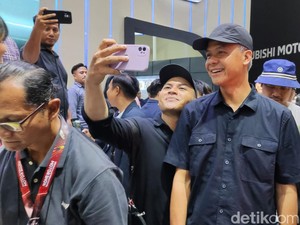 Ditanya Apakah Mau Beli Mobil Listrik Baru, Ganjar Pranowo: Duitnya Siapa?